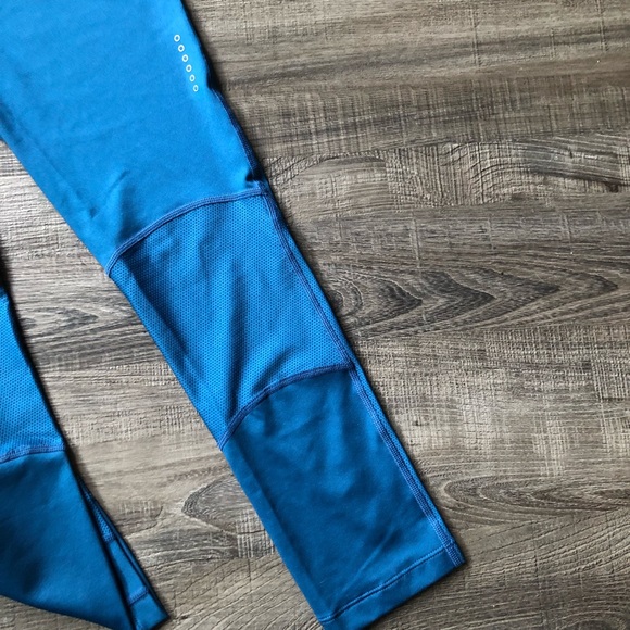 Nike Crop Leggings, XS - Picture 4 of 4